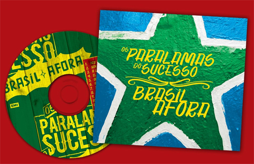 A capa do álbum Brasil Afora da banda Os Paralamas do Sucesso, criada pela Tecnopop, usa várias fontes inspirada nos letreiramentos vernaculares.
